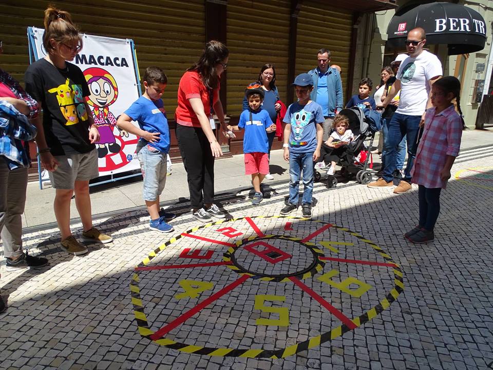 Jogo do Pião e do Rapa