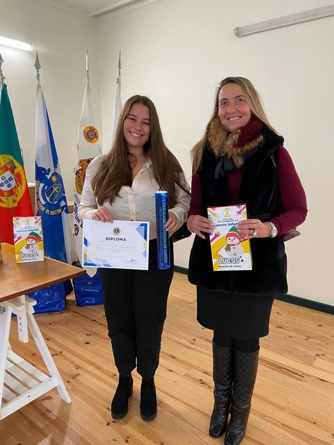 Lions Clube da Póvoa distingue alunos com maiores médias das secundárias do  concelho (fotos) - MAIS/Semanário