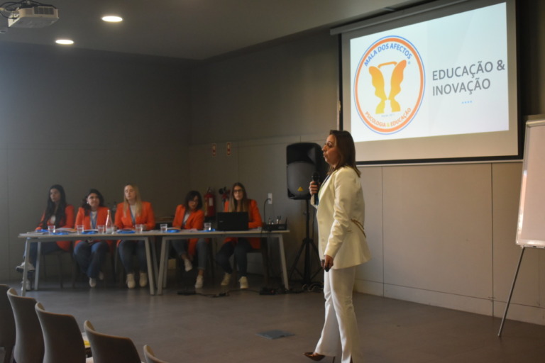 Em Voga – Educação com Mala dos Afectos